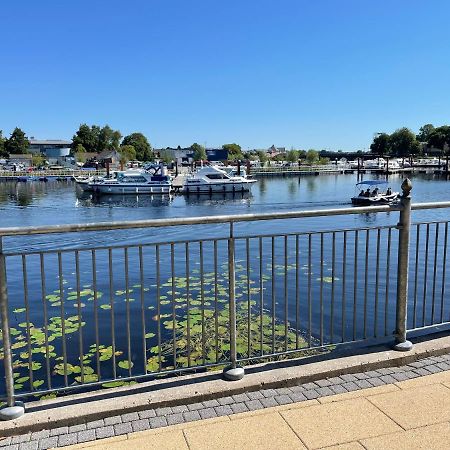 Five Bedroom Waterfront House Carrick on Shannon Exterior foto