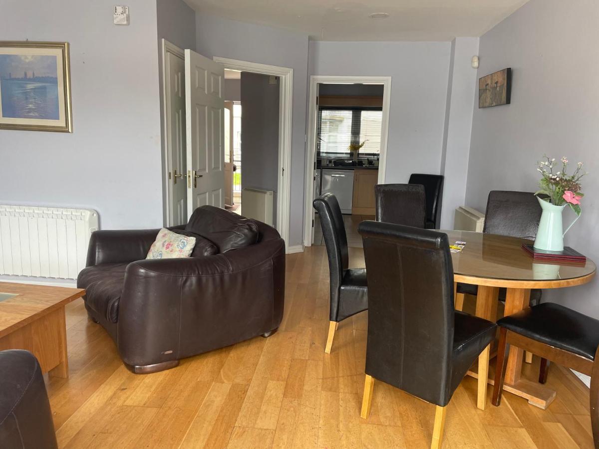 Five Bedroom Waterfront House Carrick on Shannon Exterior foto